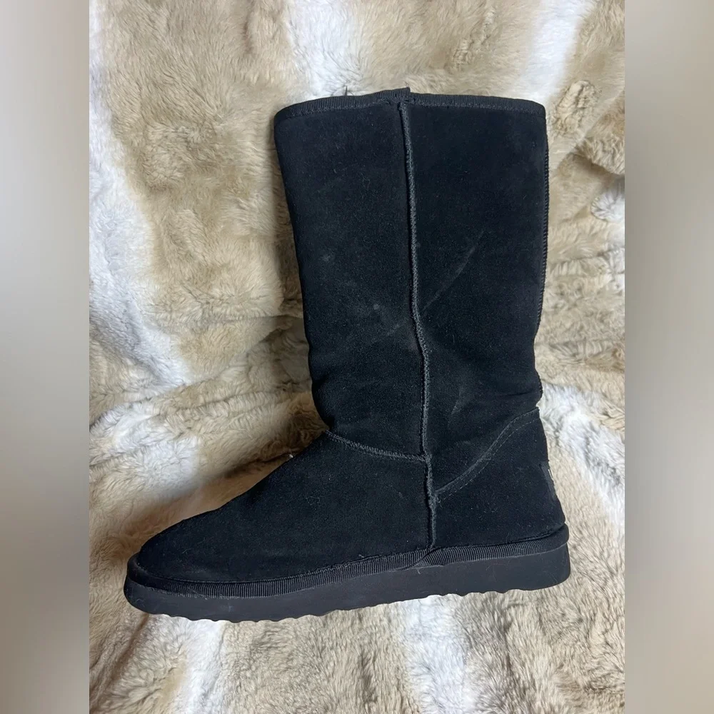 UGG Black Suede Classic 5815 Boots, W6
